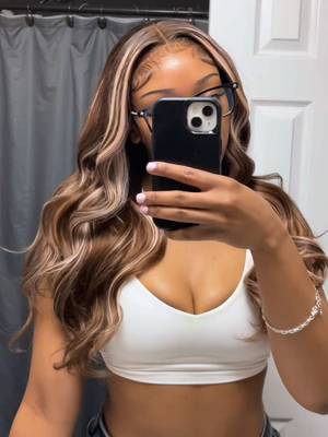 🤎🌸 hair from @ZSFHAIR @zsfhairwigs #hairinspo #wigtok