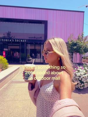 the prettiest mall EVER!!!! π«ΆπΌπ΄πΈπ¦π