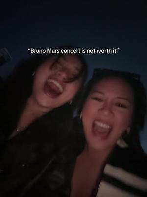 Moving on stageπ #brunomars #romantictour