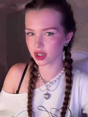 жду на твиче sonykarss и в тгк сончоус👼🏼