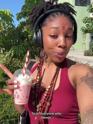 Hear ye, hear ye โ๐ฝ I declare a new rule: You are NO LONGER allowed to criticize your body, while you are on your period #period #menstrualcycle #selflove