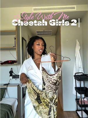 Style with me to fulfill my Cheetah Girls dream ๐คโจ (ft. Eslie, who I had literally just met 3 days earlier. From the moment we met, we decided we had to make our Cheetah Girls dreams come true together!!) #cheetahgirls #barcelona #parkguell #y2k #thrift