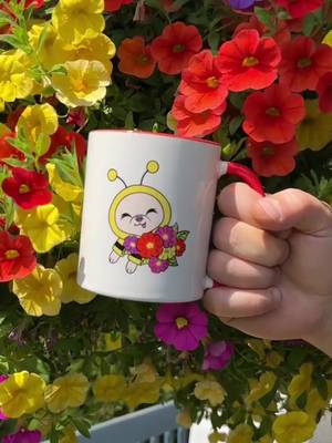 Cute Beedric merch is available in our shop 🌸🐝 Link in bio 🥰🐾🐶🐝🌸
