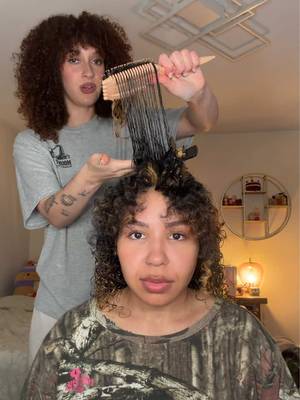 STYLING MY COUSINS CURLY HAIR!!💖 I’m putting everyone in the best curl duo ever @BounceCurl @Fenty Hair #curlyhair #hairstyletutorial