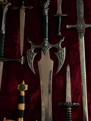 πβ―π ππβ΄ππΉ βοΈ #foryou #medieval #sword #fantasy #collection