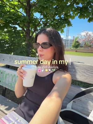 matcha + reading outside on a summer day >>🌸🧚🏻‍♀️🫧 #dayinmylife #Summer #timestamps #Vlog #timestampsvlog 