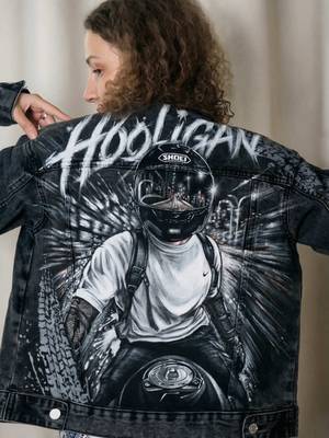 „Watch this, watch this beat goin' hooligan“ @mnijungkook @BTS What is your favorite song from the album "Arirang"? Тгк: https://t.me/winish_co #bts #army #jungkook #hooligan #handmade_custom