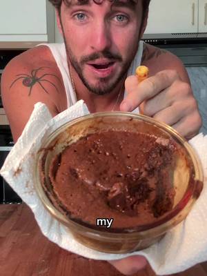 If your an adult struggling to lose weight. Apply for coaching through my profile. Protein Brownie Recipe Ingredients: * 1 egg * 75g fat-free Greek yoghurt * 5g sweetener (or sugar) * 18g cocoa powder * 25g protein powder * 10g semi-sweet chocolate chips (melted) Method: 1. Mix all ingredients together in a microwave-safe bowl. 2. Microwave for 60–90 seconds for a lava cake texture, or 3 minutes for a brownie texture. 3. Add your favourite toppings and enjoy. Macros: * 260 Calories * 40g Protein * 17g Carbs * 8g Fat