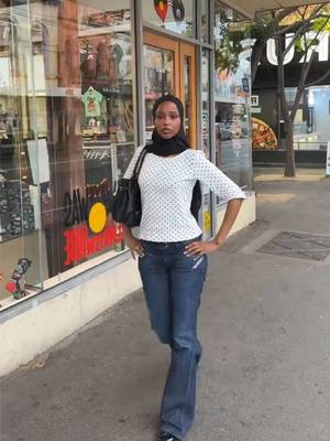 the prettiest lace hijab from @Zanera