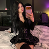 @2urluvr TikTok profile avatar