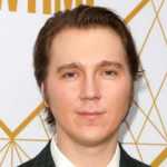 Próximo filme do Batman terá Paul Dano como o Charada
