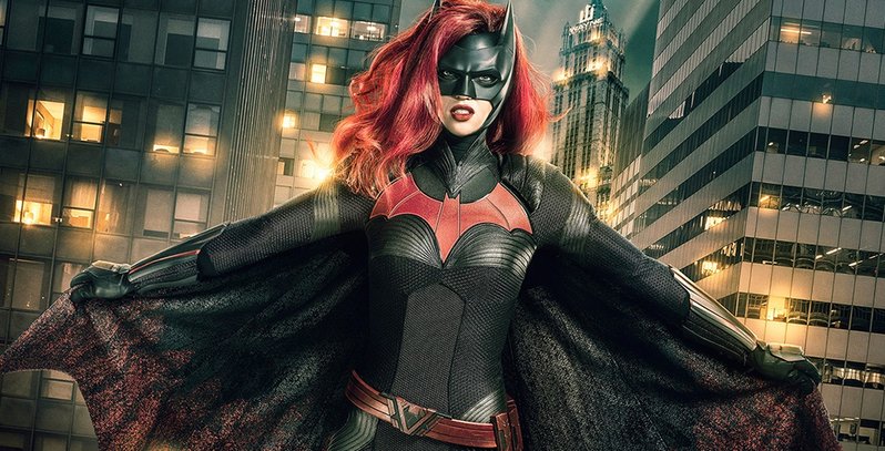 Fotos da Batwoman revelam dois vilões clássicos do Batman