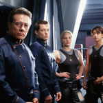 O Reboot de BATTLESTAR GALACTICA por PEACOCK finalmente encontrou FRACKING seu novo escritor