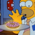 Os Simpsons temporada 5 é um dos melhores da série, com Homer indo para a faculdade e outros clássicos. Aqui estão os melhores episódios via IMDB.