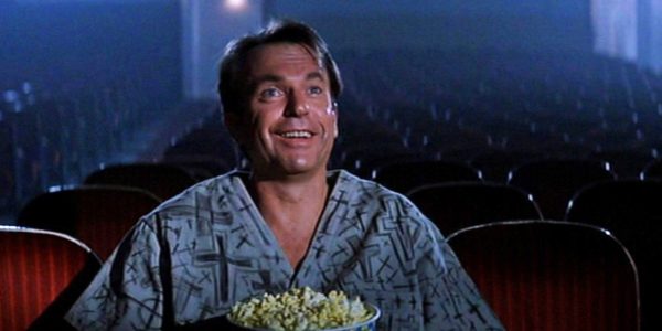 Sam-Neill-na-boca-da-loucura