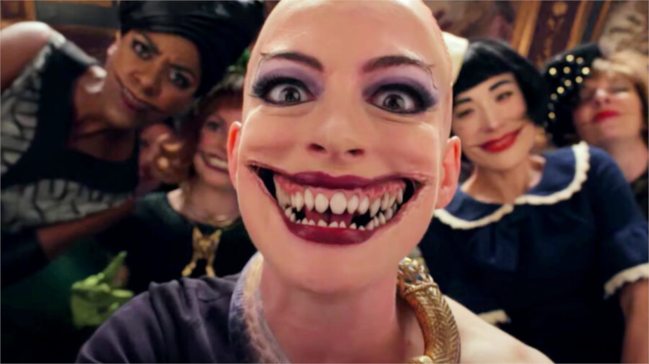 The Witches Review: Anne Hathaway lidera uma bagunça mágica