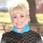 Barbara Windsor atriz nos filmes 'EastEnders' e Nine 'Carry On' morreu aos 83