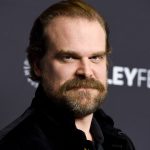 A estrela de 'Stranger Things' David Harbor recentemente falou sobre a nova temporada