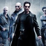 A Warner Bros veio com uma grande revelação na terça-feira em sua apresentação CinemaCon: o trailer de sua coprodução Matrix 4 no Village Roadshow. E a Warners também nos deu o título oficial: Matrix: Ressurreições.