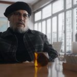 O filme de Johnny Depp 'Minamata' está finalmente sendo lançado nos EUA mas não com a MGM