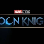 Cavaleiro da Lua no Disney+ Oscar Isaac ganhou um papel que parecia concorrido na Marvel. Antes, rumores davam conta de que Keanu Reeves era o preferido para ser o Cavaleiro da Lua, alter ego heroico do mercenário Marc Spector. Porém, a história dele é um pouco mais complicada do que isso. Spector tem mais personalidades, que são o milionário Steven Grant e o taxista Jake Lockley. O Deus Khonshu, do Egito, dá os poderes do Cavaleiro da Lua e guia Marc Spector com as suas outras personalidades. Nos quadrinhos da Marvel, uma última personalidade foi adicionada ao personagem recentemente: a do Senhor Lua. O homem é um consultor policial que resolve crimes incomuns. Cavaleiro da Lua já está disponível no Disney+. Clique aqui para assinar o Disney+ e assistir aos filmes e séries da Marvel.