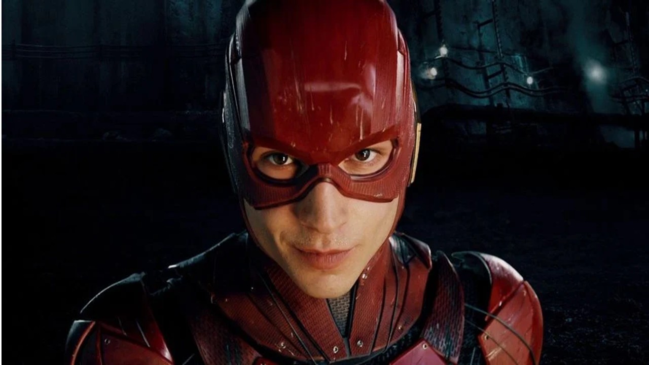Ezra Miller continua sendo o Flash no filme do DCEU apesar das prisões