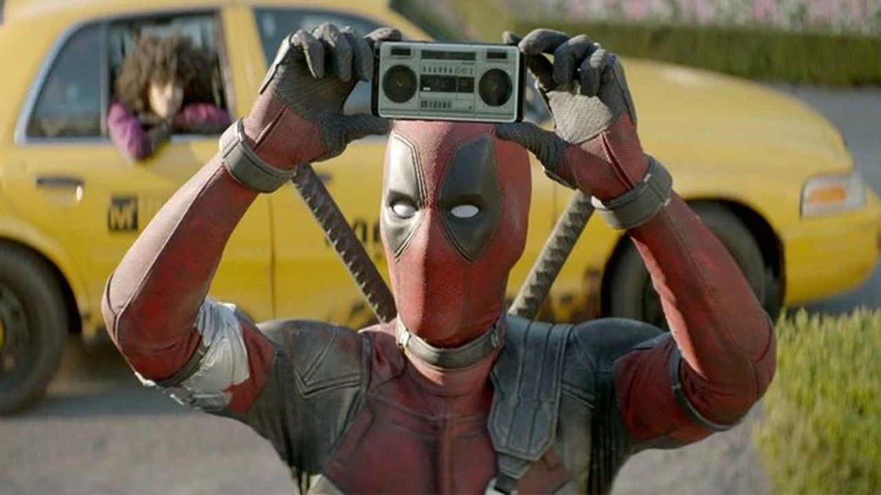 Escritores de Deadpool 3 garantem que o tom atrevido da série permanecerá intacto sob a Disney
