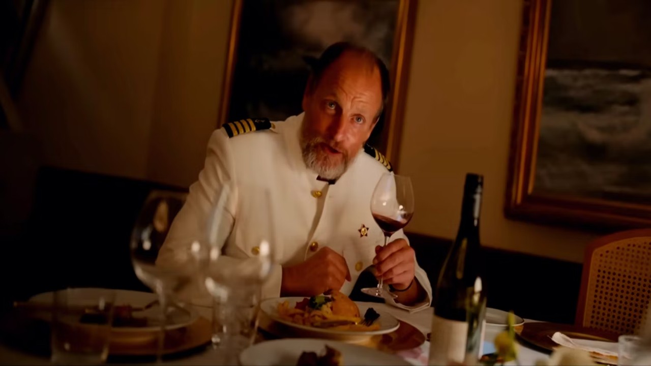 Woody Harrelson comanda um navio afundando no trailer de Triangle Of Sadness