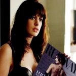 Anne Hathaway compartilha pensamentos contundentes sobre o potencial Diabo Veste Prada 2