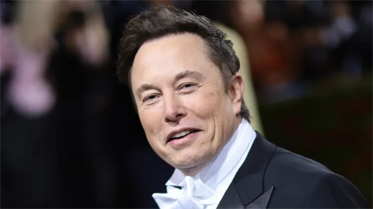 Twitter suspende jornalistas da CNN; NYT e WaPo; Elon Musk alega que eles foram banidos por 'doxxing' de sua família