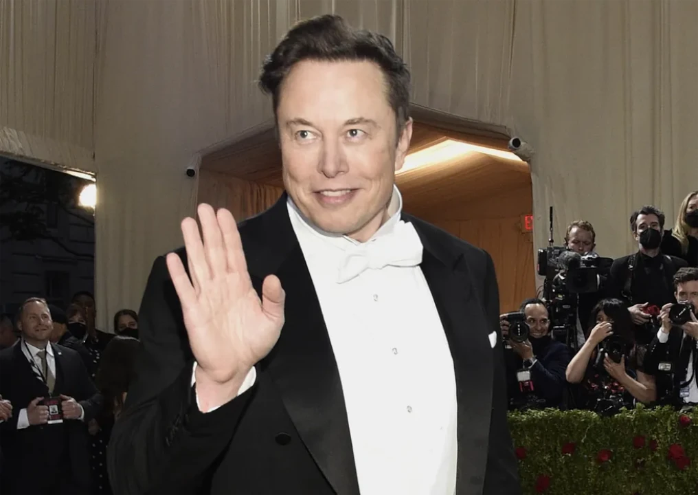 Elon Musk se torna a primeira pessoa a perder 200 bilhões de dólares mostra relatório