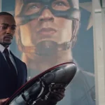 A estrela da Marvel Anthony Mackie diz que sua versão do Capitão América será 'mais humana' em comparação com seu antecessor