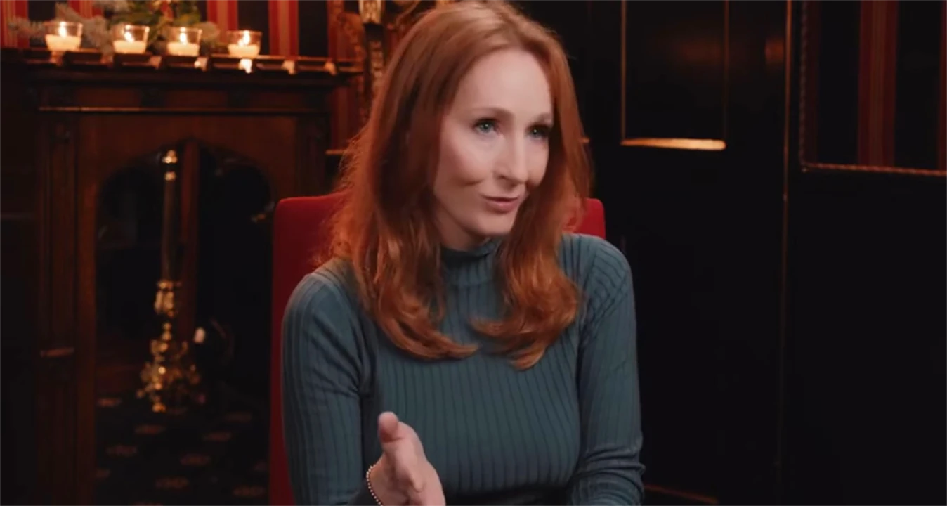 Escritora de ‘Harry Potter’ JK Rowling recebe desculpas públicas de ativista trans e drag que a acusram falsamente de ser nazista Escritora de 'Harry Potter' JK Rowling recebe desculpas públicas de ativista trans e drag que a acusram falsamente de ser nazista