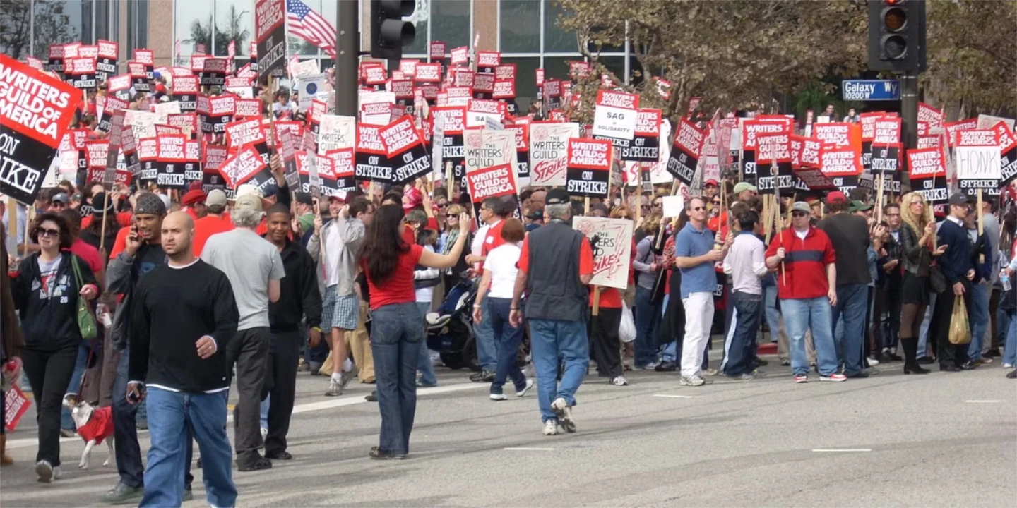 HBO dispensa o criador de 'The Wire' David Simon em meio a greve dos roteiristas 1 Greve da WGA pode custar quase 3 bilhões à Califórnia