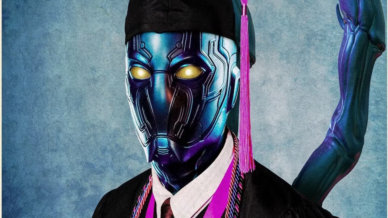 Novo pôster do Besouro Azul revela a foto superpoderosa da formatura de Jaime Reyes