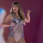 Taylor Swift vende mais ingressos em pré-venda para 'The Eras Tour' apenas nos cinemas AMC do que 'Blue Beetle' em todo o fim de semana nos Estados Unidos