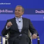 Disney+ FALIDA? 700 mil assinantes cancelando o serviço! Fracasso de conteúdo original; Iger tenta amenizar a situação