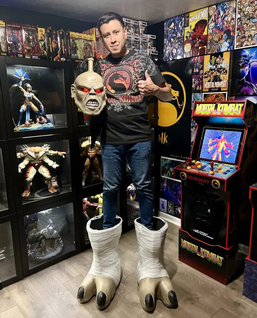 O incrível cosplay de Goro quase parece que ele foi arrancado do clássico Mortal Kombat 4