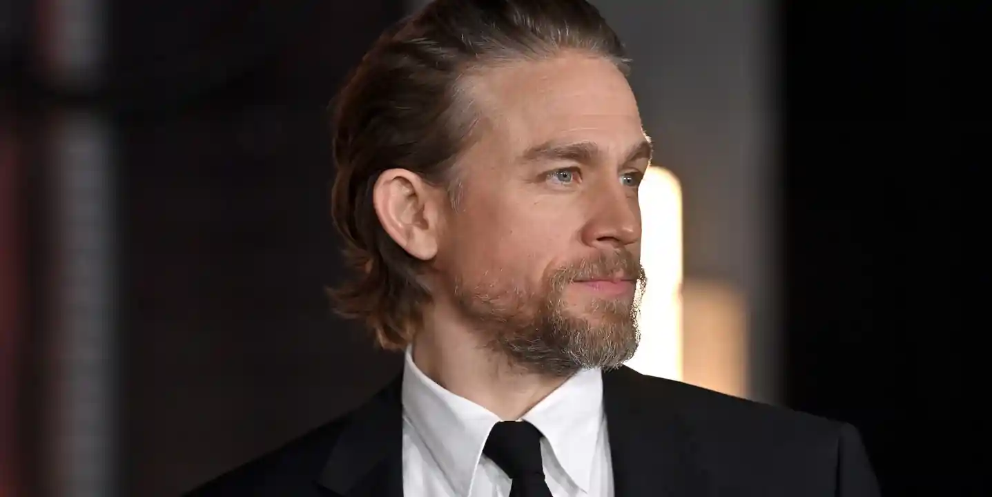 'Charlie Hunnam' fala sobre ser finalista para interpretar 'Anakin Skywalker' nas prequelas de 'Star Wars'