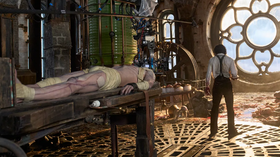 Frankenstein de Guillermo del Toro ganha primeira imagem