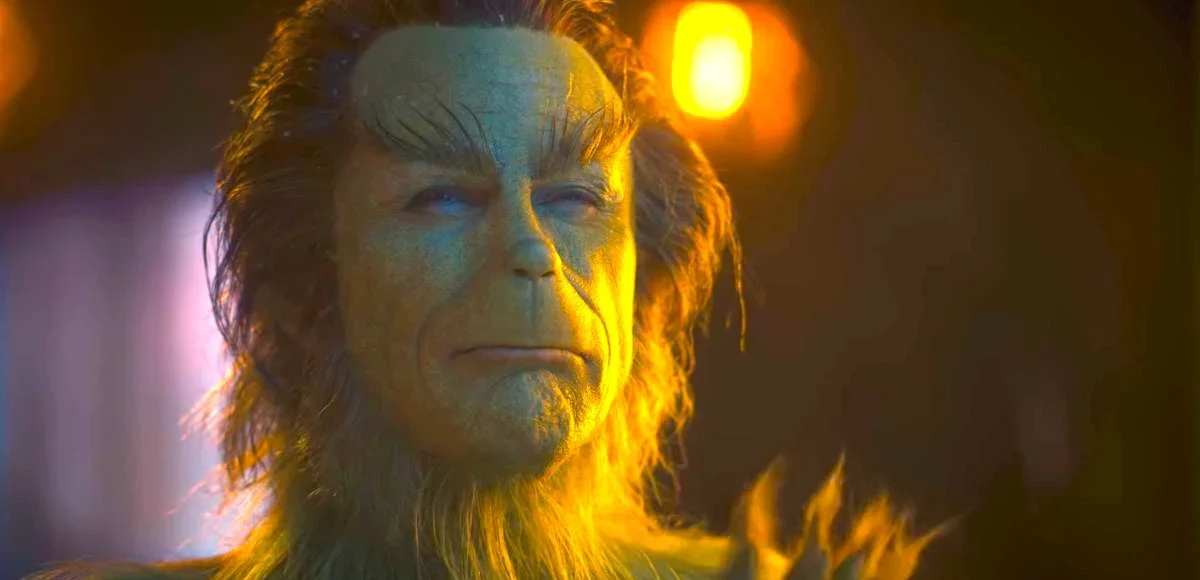 Walton Goggins rouba a cena como Grinch em comercial caótico da Walmart