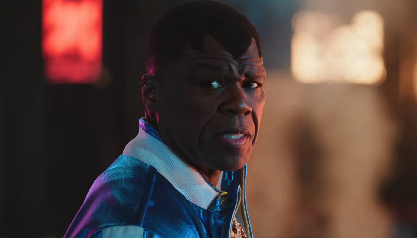 Balrog – Street Fighter live action: até agora, foi o único personagem que senti realmente bem caracterizado e mais fiel ao videogame. Ele passou presença, impôs respeito e não pareceu um palhaço nem um imbecil. Fica a dúvida: Será que é pelo fato de ser um personagem negro? por que justamente com ele houve mais cuidado, enquanto outros foram tão caricaturados?