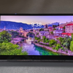 ROG Xbox Ally X20: tela OLED de 7,4” e integração com Xbox/PC