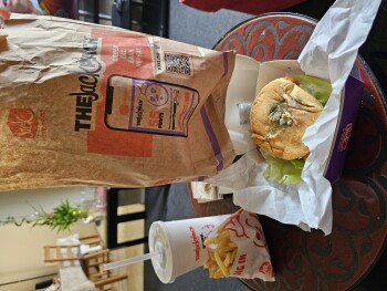 Consumer Review - Food Safety Jack in the Box, 2701 E Cesar E Chavez Ave, Los Angeles, CA 90033, USA El domingo que paso Diarrea p... photo #5