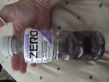 Avis du consommateur - Sécurité alimentaire Powerade Zero, Mount St. Mary Catholic High School, South Shartel Avenue, Oklahoma City, OK, USA I d... photo #1