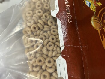 Avaliação do consumidor - Segurança alimentar Tony's Fresh Market, South Harlem Avenue, Bridgeview, IL, USA 10/12/2023 am after eating cheerios wi... foto #4