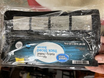 Verbraucherbewertung – Lebensmittelsicherheit Great Value Hickory Smoked Bacon, Walmart Supercenter, Trussville Crossings Parkway, Birmingham, AL,... Foto #2