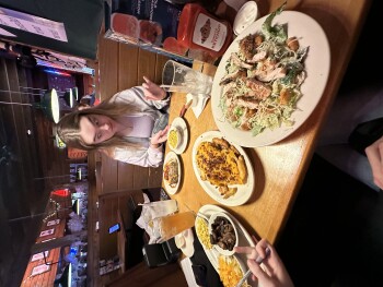 消费者评论 - 食品安全 Texas Roadhouse, Deerfield Drive, Janesville, WI, USA today i’m not sure, i had a chicken ceaser sal... 照片 #2