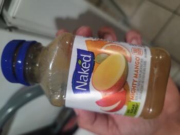 Verbraucherbewertung – Lebensmittelsicherheit Naked Juice, Costco Wholesale, Washington Boulevard, Marina del Rey, California, USA Hoy  lunes 6 de... Foto #2