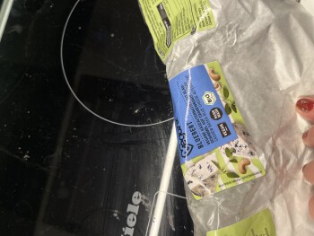 Consumer Review - Food Safety Vegan blue cheese (cashew based), INTERSPAR-pronto, Landstraßer Hauptstraße, Vienna, Austria My husb... photo #2